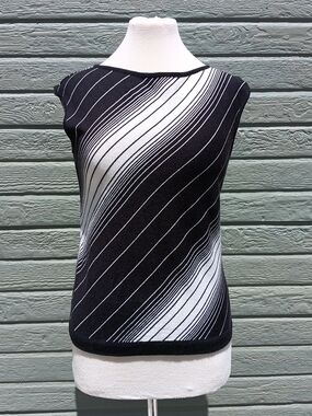 Evan Picone Black & White Diagonal Stripe Tank